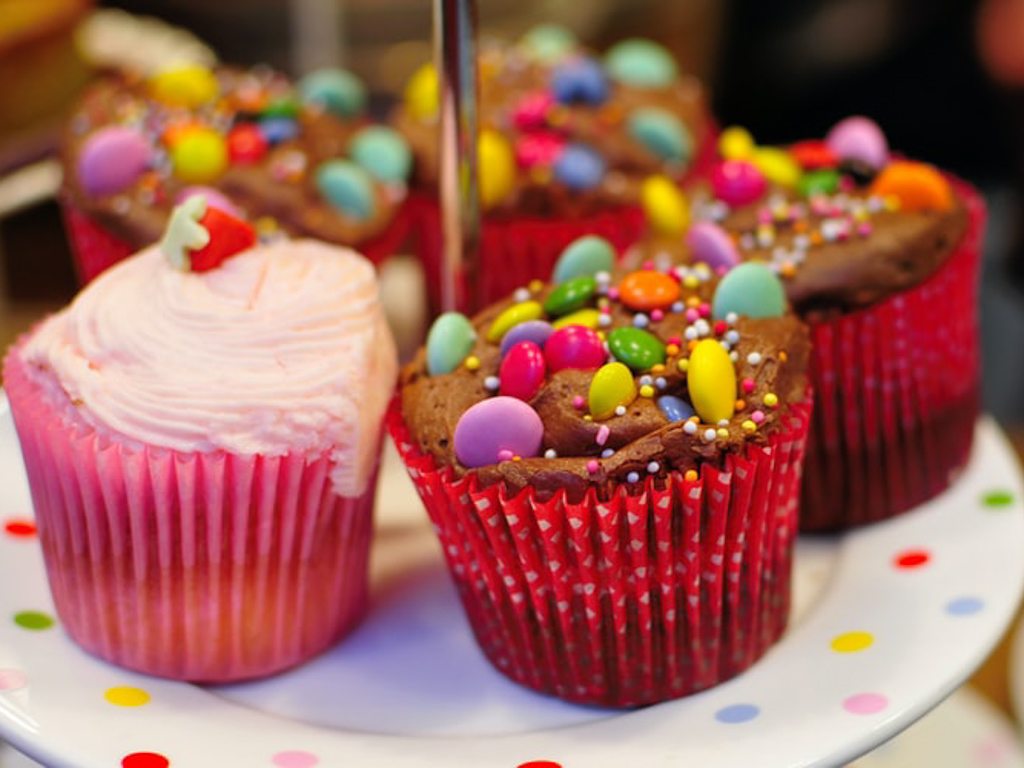 photo 1474625342403 1b8a2c0f7215