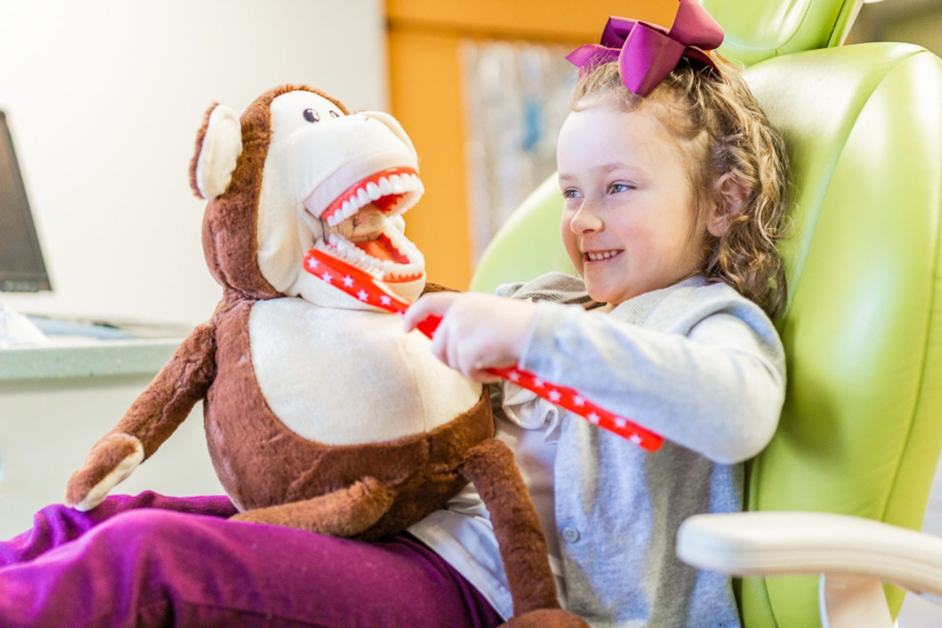 child at cumberland pediatric dentistry